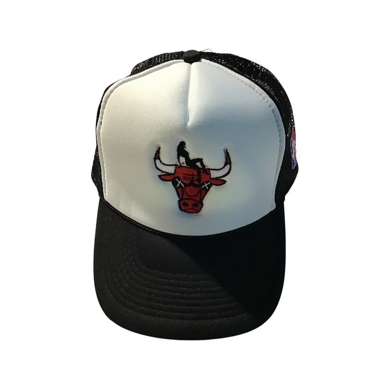 Vindictive bulls trucker black & white